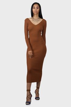 long sleeve sweater dress rust front Knitted Dress Outfit, Odd Fashion, Statement Handbag, Midi Sweater Dress, Fashion Pics, Long Sleeve Knit Dress, Rust Dress, Ribbed Knit Dress, Clothes Shopping