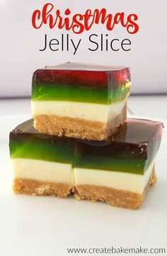 christmas jelly slice recipe with instructions to make it look like they have been cut into squares