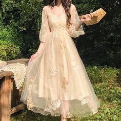 Cottagecore Fashion Dresses, Mori Girl Clothing, Cottagecore Dresses, Gaun Fashion, Aesthetic Dress, Dresses Aesthetic, Cottagecore Fashion, Dress Cottagecore