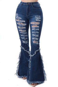 Estos cómodos jeans desgastados de tiro alto tienen un ajuste de jeans ajustados con detalles de bolsillo asegurados con costuras, diseños de trabillas para cinturón a lo largo de la cintura de los jeans y un estilo desgastado en la parte posterior de los jeans.

Material: 55 % ramio, 43 % algodón, 2 % elastano

Estilo Jean : Ligeramente Lavado y Destruido

 Estilo de Cierre: Botón y Cremallera

Longitud de la prenda: Longitud total New Jeans Trend, Wide Leg Distressed Jeans, Belt Jeans, Country Clothes, Denim Fashion Women, Womens Fashion Jeans, Custom Jeans, Custom Denim, Jeans Material