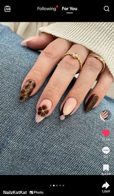 Brown autumn nail inspo Autumn Nail Designs Square, Nail Art Inspo Fall 2024, Dark Fall Nails Almond, Easy Autumn Nails Simple, Cutesy Fall Nails, Brown Gel X Nail Designs, Nails With Brown Dress, Cool Girl Nails Aesthetic, End Of November Nails