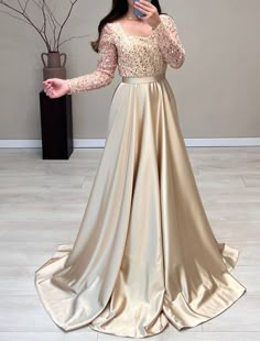 Dress Wedding Guest Fall, Wedding Guest Fall, Gown Elegant, Long Gown Design, Simple Gowns, Wedding Dress Sequin, Frock For Women, Pakistani Fancy Dresses, Fancy Dresses Long