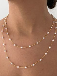 Pearl chain necklace 17 inches Please note listing is for one necklace strand, two are pictured Simple Pearl Chain, Pearl Necklace Outfit, Preppy Necklaces, Ocean Pool, Simple Pearl Necklace, Pool Shower, Natural Pearl Necklace, Necklace Outfit, Pearl Chain Necklace