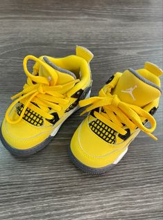 #sneakerhead #sneakers #baby #shoes #jordan #jordans #yellow Baby Boy Shoes Jordans, Jordans Yellow, Baby Shoes Jordans, Baby Jordans, Jordans Girls