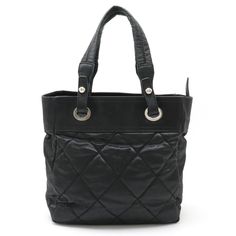 Used Chanel Paris Biarritz Tote Pm Bag Shoulder Satin-Like Coated Canvas Black Charm Missing A34208 (Sku: Gzl13wj0) === General === Brand : Chanel Model : A34208 === Design === Type : Shoulder Bag, Tote Bag Material : Satin Color : Black Outer Pocket : Zipper Pocket Gender : Women === Size === Size (Hxwxd) : 27cm X 25.5cm X 10.5cm / 10.62'' X 10.03'' X 4.13'' === Included Items === Accessories : None Accessories Notice : Before Purchasing, Please Refer To The Images Of The Accessories Included W Satin Coat, Satin Bags, Chanel Model, Chanel Paris, Satin Color, Bag Shoulder, Chanel Bag, Gucci Bag, Louis Vuitton Bag