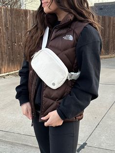 Fleece Lululemon Belt Bag Outfit, Wearing Airpods Aesthetic, Sporty Crossbody Shoulder Bag For School, Lulemon Everywhere Belt Bag Outfit, Grey Lululemon Belt Bag, Modest Trendy Outfits, Worship Leader Outfit, Lululemon Outfits, Cold Outfits