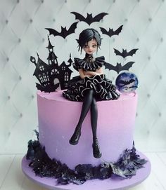 Wednesday Happy Birthday, Wendsday Cake Ideas, Fondant Halloween Cakes, Wensday Adams Party Ideas Cake, Cake Wensday Adams, Diy Wednesday Addams Cake, Wensday Adams Birthday Cake