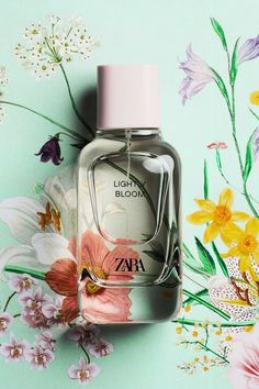 ZARA LIGHTLY BLOOM EDP 100 ML (3.4 FL. OZ). EAU DE PARFUM. FRAGRANCE PYRAMID INCLUDES NOTES OF LOTUS FLOWER, PEONY AND MUSK. AN ELEGANT, HYPNOTIC AND COZY FRAGRANCE. Zara Lightly Bloom, Zara Fragrance, Zara Perfume, Citrus Smell, Perfume Floral, Perfume Reviews, Perfume Scents, Best Fragrances, Fresh Fragrances