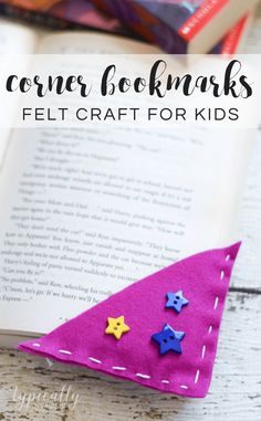 a bookmark made out of felt with stars on it and text overlay that reads corner bookmarks felt craft for kids