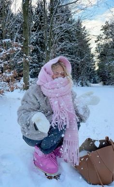 Winter Pfp, Snow Pics, 00s Mode, Winter Things, Christmas Dreaming, Winter Princess, Playing In The Snow, Winter Mood, Snow Trip