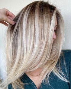 Hair Color Ideas For 2023, Dark Brown Hair Rich, Light Blonde Balayage, Blonde Balayage Hair, Balayage Straight, Platinum Blonde Balayage, Balayage Straight Hair, Balayage Hair Color Ideas, Balayage Hair Color