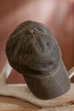 Weathered Cotton Baseball Cap  By Overland Sheepskin Co, http://www.overland.com/Products/Accessories-474/Hats-702/MensHats-511/WeatheredCottonBaseballCap/PID-78113.aspx Mens Dressing Styles Casual, Army Outfit, Husband Fashion, Baseball Cap Style, Baseball Caps Fashion, Embroidery Cotton, Cap Style, Baseball Caps Mens, Men's Wardrobe