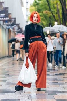 Vogue London, Japan Street Fashion, Tokyo Fashion Week Street Styles, Urban Street Fashion, Japan Fashion Street, Tokyo Fashion Week, Chinese Fashion Street, Tokyo Street Fashion, Fashion Week Spring 2020