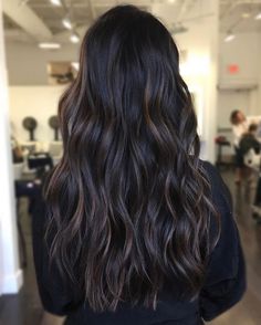 Brown Hair Color Highlights, Black Hair Balayage, Dark Brunette Hair, Hair Color Chocolate, Brown Hair Inspo, Chocolate Hair, Color Highlights, Brown Hair Color, Chocolate Brown Hair