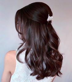 Wedding Brunette Half-Up Half-Down Hairstyle Curled Half Up Half Down Ponytail, Soft Curls For Medium Hair Half Up, Wedding Hairstyles Half Down, Half Up Half Down With Curtain Bangs Wedding, Half Up Bridal Hair Brunette, Half Updo Wedding Hair Medium Length, Partial Updos For Medium Hair Wedding, Wedding Hair Curtain Bangs, Loose Half Up Half Down Hair