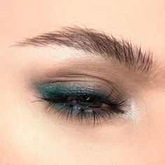 teal smokey eye Gray Eyeliner, Green Eyeliner, Smink Inspiration, Beauty Make-up, Green Makeup, Green Eyeshadow, Kesha, No Eyeliner Makeup