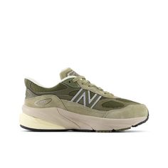 A flagship NB lifestyle model  designed to keep up with kids no matter where their day takes them. Lifestyle Model, Keep Up, Big Kids, New Balance, Kids Shoes, Matter, Lifestyle