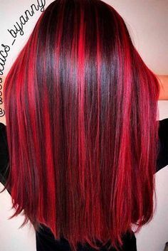 Red Hair Streaks, Skunk Hair, Bright Red Hair, Hair Streaks, Pretty Hair Color, Tone Hair, Red Hair Color, Hair Inspiration Color