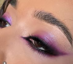 Purple Eyeshadow Makeup, Festival Eyeshadow, Ballerina Bride, Leopard Makeup, Maquillage On Fleek, Purple Eye Makeup, Formal Makeup, Purple Eyeshadow, Dope Makeup