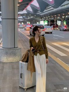 Chic Work Outfit, Korean Outfit Street Styles, Classy Winter Outfits, K Fashion, Korean Girl Fashion, Classy Casual Outfits, Women's Casual Style, Asian Outfits, Korea Fashion