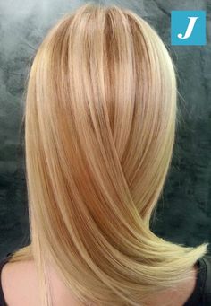 Honey Blonde Hair Color, Honey Brown Hair, Brown Hair Inspo, Hair Color Streaks, Honey Blonde Hair, Blonde Hair Inspiration, Blonde Hair Looks, Hair Dye Colors