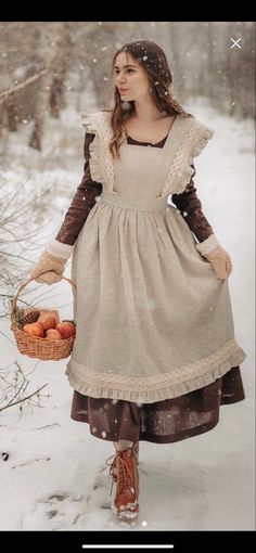 Time Period Costumes, Cottagecore Inspiration, Pilgrim Outfit, Farm Clothes, Period Clothing, Period Outfit, Prairie Style, Period Costumes, Pretty Clothes