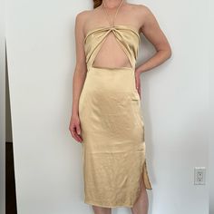 Never Worn, Champagne Colored Danielle Bernstein Halter Midi Dress. Gold Satin Dress For Date Night, Chic Gold Midi Dress For Dinner, Gold Halter Neck Dress For Date Night, Spring Backless Midi Dress For Dinner, Gold Midi Dress For Summer Dinner, Gold Backless Mini Dress For Spring, Chic Gold Halter Dress For Evening, Gold Satin Midi Dress For Date Night, Gold Satin Halter Neck Dress