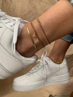 Initial Anklet, Hair Clean, Second Hand Fashion, Aesthetic Nails, Ankle Jewelry, Spring Clean, Gold Anklet, Outfits Spring