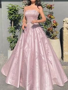 50 Aesthetic, Single Dress, Princess Ball Gowns, Fantasy Theme, Fantasy Gowns, Stylish Party Dresses, Ball Gowns Evening