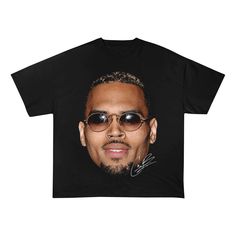 90s Style Printed T-shirt For Streetwear, Short Sleeve Printed Streetwear Shirt, Short Sleeve Printed Shirt For Streetwear, Retro Shirt With Custom Print For Streetwear, Retro Custom Print Shirt For Streetwear, Chris Brown Photoshoot Pictures, Chris Brown Photoshoot, Brown Png, Photoshoot Pictures