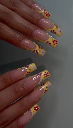 Nagellack Trends, Edgy Nails, Her Nails, Classy Acrylic Nails, Bling Acrylic Nails, Pink Nail, Yellow Nails, Fire Nails, Funky Nails