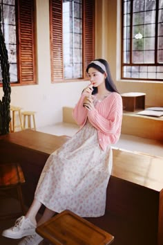 Korea Dress, Stylish Short Dresses, Kawaii Fashion Outfits, Trendy Fashion Tops, Stylish Dress Book, Stylish Dress Designs, Modest Fashion Outfits