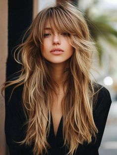 Effortless Elegance with Long Layers and Curtain Bangs for Every Hair Texture Long Layers And Curtain Bangs, Long Layers With Curtain Bangs, Layers With Curtain Bangs, Layers And Curtain Bangs, Wavy Or Curly Hair, December Hair, Head Ornaments, Curly Pixie Haircuts, Blonde Moments