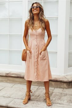 Summer Outfit Guide, Outfits Guide, Beauty Dress, Pink Midi Dress, Ladies Dress Design, Spring Summer Outfits, Style Chic, Outfits Casuales