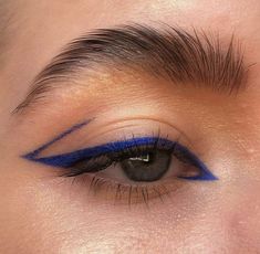 Matte Make Up, Mekap Mata, Edgy Makeup, Makeup Eye Looks, Creative Eye Makeup, Clown Makeup