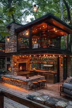 Renowned architect Alvar Aalto once said, “Beauty is the harmony of purpose and form.” After addressing the technical side of things, let’s delve into modern and practical home designs. Outdoor Living Room Ideas, Outdoor Living Room, Tiny House Cabin, Backyard Patio Designs, Outdoor Kitchen Design, Patio Porch, Dream House Exterior, Decorative Accents, Outdoor Bar