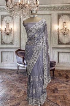 Beautiful light purple net saree with zari and stone work and running blouse piece Glitter Falling, Net Blouses, Crepe Saree, Bleu Pastel, Net Saree, Organza Saree, Saree Look, Thread Work, Georgette Sarees