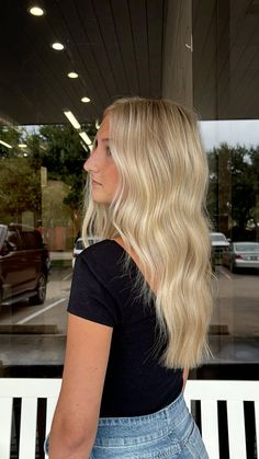 blonde hair inspo 2024 summer blonde Glowing Blonde Hair, Buttery Bright Blonde Hair, Blond Hair For Fall, Baby Lights On Blonde Hair, Butter Blonde Hair Balayage, Grown Out Blonde Hair, Buttery Blonde Hair