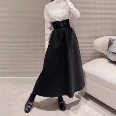 Size 38 Runs Smaller Fits For Usual 36 Brand New With Tag. Price Is Firm. Christian Dior Skirt, Dior Outfits Women, Navy Pleated Skirt, Plated Skirt, Dior Outfit, Dior Skirt, Goth Skirt, Midi Skirt Pattern, Corset Skirt