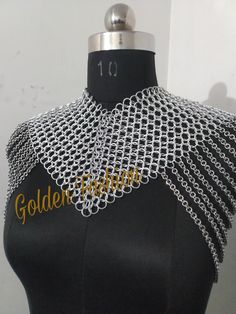 Chainmail collar with small shoulder chain layers metal aluminium chainmail jump rings neck piece Chokers cosplay costume festival renaissance faire Please Not : Ring Size : 9 mm, 3.25 mm 16 G Material : Aluminum Finish : Anodized If You Can Not Find Your Favorite Item In My Shop , You Could Also Send Me The Picture Or Linking Of Which You'd Like. We Can Make The Item According To That. We Make A Promise That We Will Use The Best Material For The Item. Shipping: All ordered items shipped within Chainmail Diy, Chainmail Clothing, Chainmail Patterns, Chainmail Armor, Look Festival, Chainmail Jewelry, Shoulder Chain