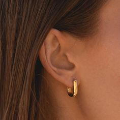 The most perfect pair of oval hoops you'll ever own. We mean it when we say, these earrings are made for everyday wear. Shower, exercise and wear to bed while looking stylish. - 14k gold-filled, made in the US- Inner diameter: - Height: 16mm, Width: 13.5mm- Waterproof, tarnish resistant & hypoallergenic Gold Oval Hoop Earrings Minimalist Style, Gold Oval Minimalist Hoop Earrings, Gold Minimalist Oval Hoop Earrings, Minimalist Gold Oval Hoop Earrings, Gold Plated Oval Huggie Earrings, Minimalist Gold Plated Oval Hoop Earrings, Minimalist Oval Everyday Earrings, Everyday Tarnish-resistant Oval Hoop Earrings, Minimalist Oval Hoop Earrings Tarnish Resistant