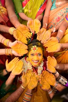 Haldi Haldi Ka Photo, Haldi Ceremony Decorations, Hair Style On Saree, Haldi Ceremony, Photoshop Backgrounds, Ceremony Decorations, Photoshop, Saree, Hair Styles