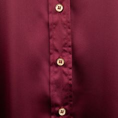 Elevate your style with our Maroon Satin Button Down Top! Made from luxurious satin, this top exudes sophistication and elegance. Perfect for any occasion, the button down design adds a touch of refinement to your look. Elevate your wardrobe with this must-have piece. Brand: Collegiate Outfitters 100% Polyester Machine Wash Cold/Tumble Dry Low Model Height: 5'4 Wearing a size small