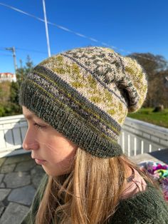 Handmade Scandinavian wool hat knitted with fair isle. Slouchy style. Adult size. You can choose the color combination you like. It is made to order, so I need 3-4 weeks to send it. Fair Isle Hat, Wool Hat Knit, Slouchy Style, Hat Handmade, Brass Bracelet, Cool Hats, Cool Sweaters, Wool Hat, Happy Christmas