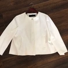 White Beautiful Jacket. Brand New With Tags Still Attached. White Cropped Jacket For Office In Spring, White Cropped Jacket For Spring Office Wear, Tailored White Cropped Jacket For Spring, White Cropped Jacket For Formal Fall Occasions, Zara Jacket, Suit Jackets, Blazer Suit, Suit Jacket, Zara