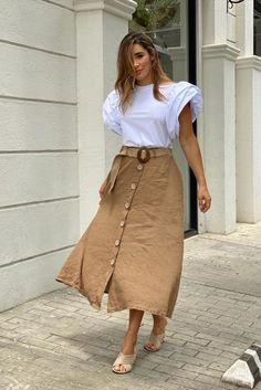 Elegant Skirt Outfits, Classy Dress Outfits, Classy Casual Outfits, Easy Trendy Outfits, Fashion Design Clothes, Classic Outfits, Outfits Fashion, Outfits Casuales, Edgy Fashion