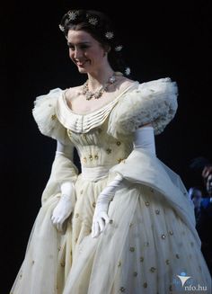 Historical Ballgown, Vintage Head Pieces, Luxury White Victorian Costume Dress, Victorian White Ball Gown Dress, Luxury Historical Victorian Ball Gown, Vintage Baroque Victorian Dress For Theater, White Vintage Victorian Ball Gown, Coronation Gown, Dress And Gloves