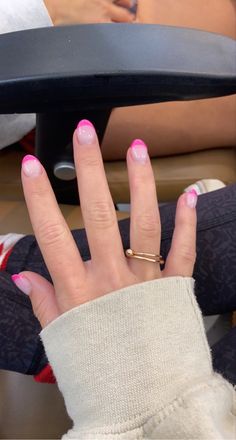 Simple Hot Pink Nails Acrylic, Short Nails For Athletes, Pink French Tip Nails Almond Short, Cute Nails For Back To School Short, Short French Tip Acrylic Nails Pink, Freshman Nails, Short Tip Nails, Super Short Almond Nails, Nail Inspo Short Almond