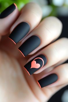 Short Mate Nail Designs, Dark Romance Nails Ideas, Punk Valentines Nails, Nails Acrylic Goth, Simple Design Nail Art, Short Punk Nails, Pink And Black Short Nails, Nails Gothic Ideas, Goth Valentines Day Nails