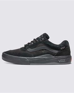 Wayvee Shoe Long Skate, Vans Store, Skate Shoe, Skate Shoes, Suede Leather, Skateboard, All In One, The Incredibles, Leather